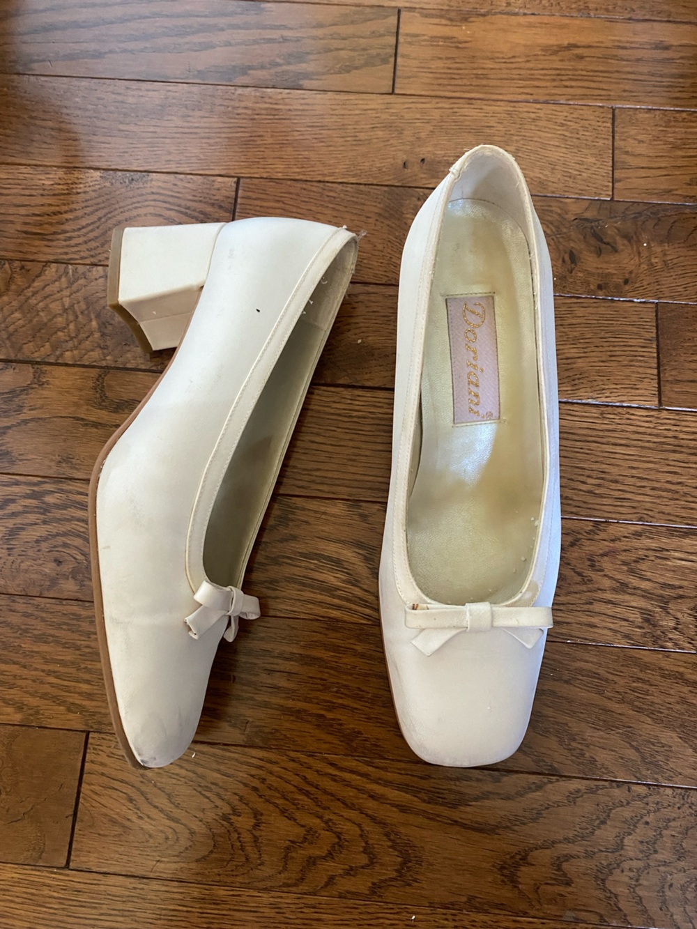 Doriani Cashmere White Pumps
